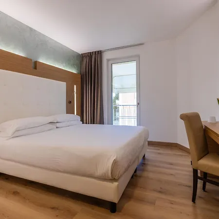 Kriss Internazionale 4* Бардолино