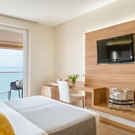 Kriss Internazionale Hotell Bardolino