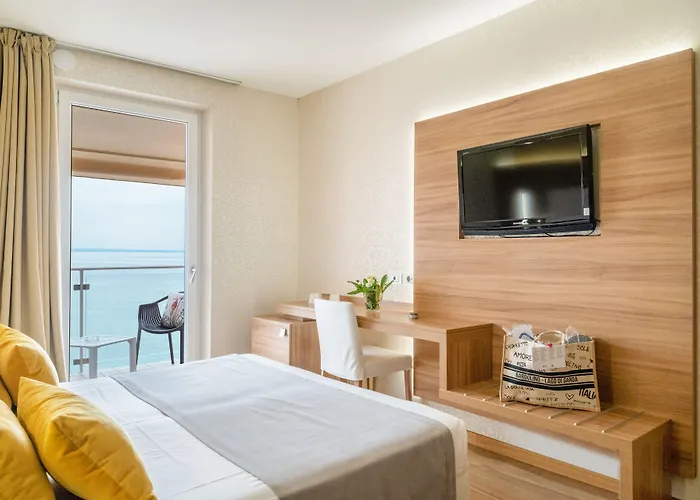 Kriss Internazionale Hotel Bardolino