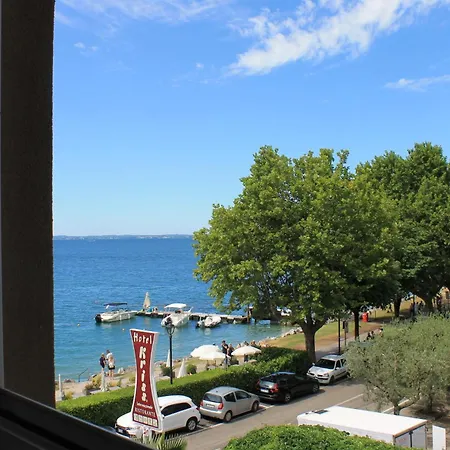 מלון Kriss Internazionale ברדולינו