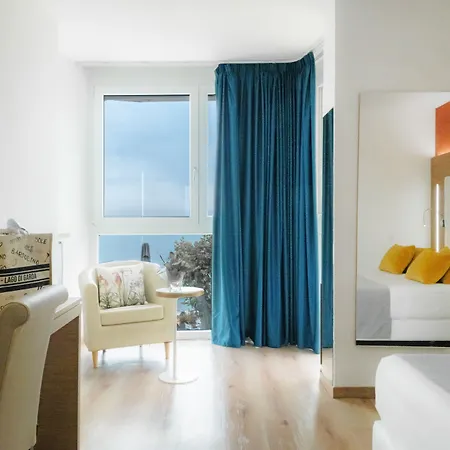 فندق Kriss Internazionale 4*