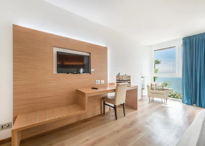 Kriss Internazionale