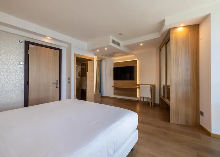 Kriss Internazionale Otel Bardolino