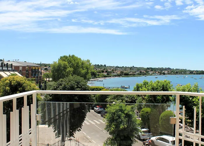 Kriss Internazionale Otel Bardolino